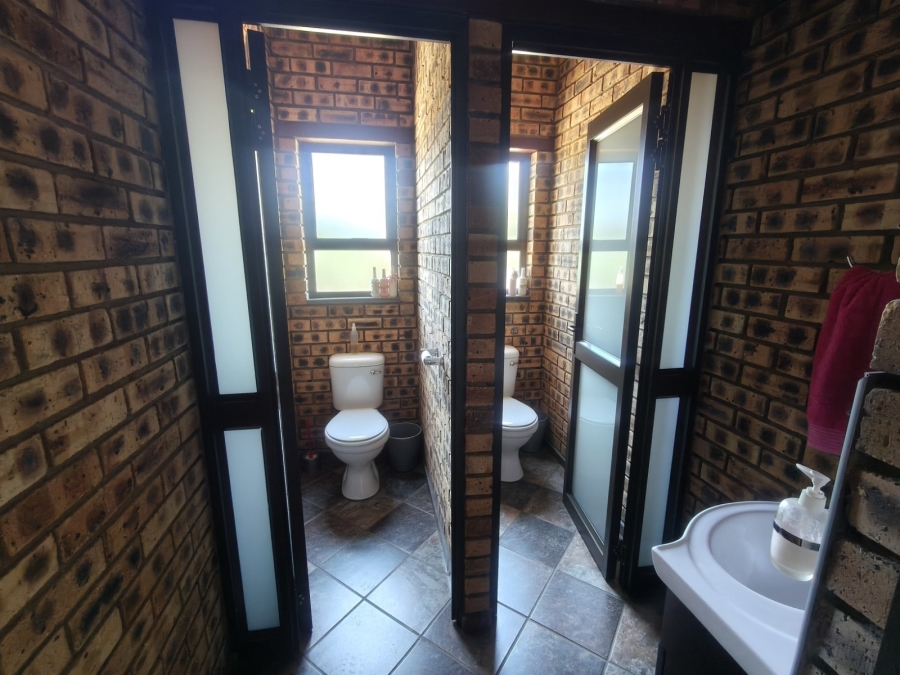 4 Bedroom Property for Sale in Swartruggens North West